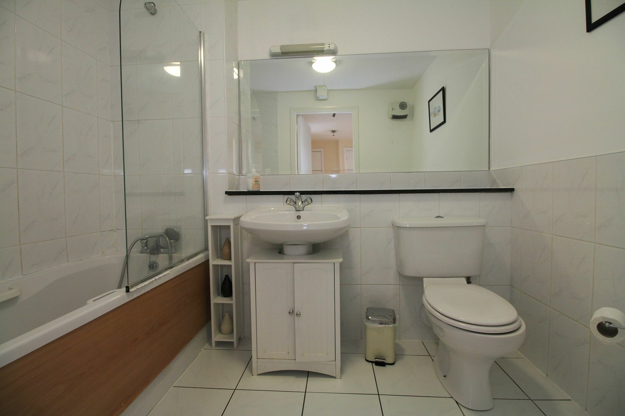 Point Village Modern Apartment Dublin Ngoại thất bức ảnh