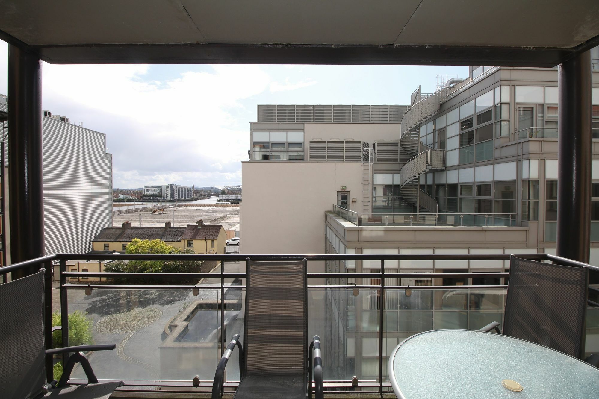 Point Village Modern Apartment Dublin Ngoại thất bức ảnh